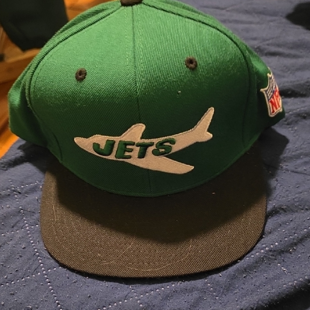 Mitchell & Ness Green and Black Cap